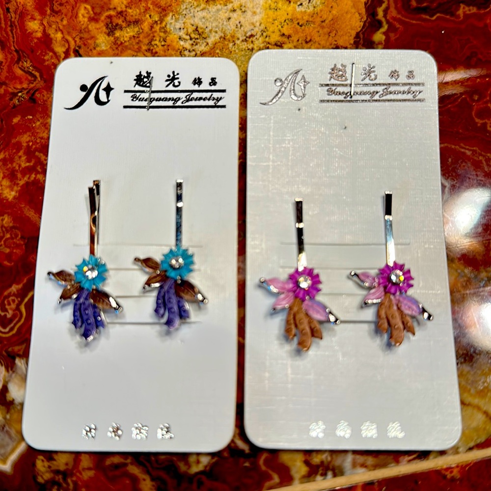 Vintage Rhinestone Jewelry Hair Clips.